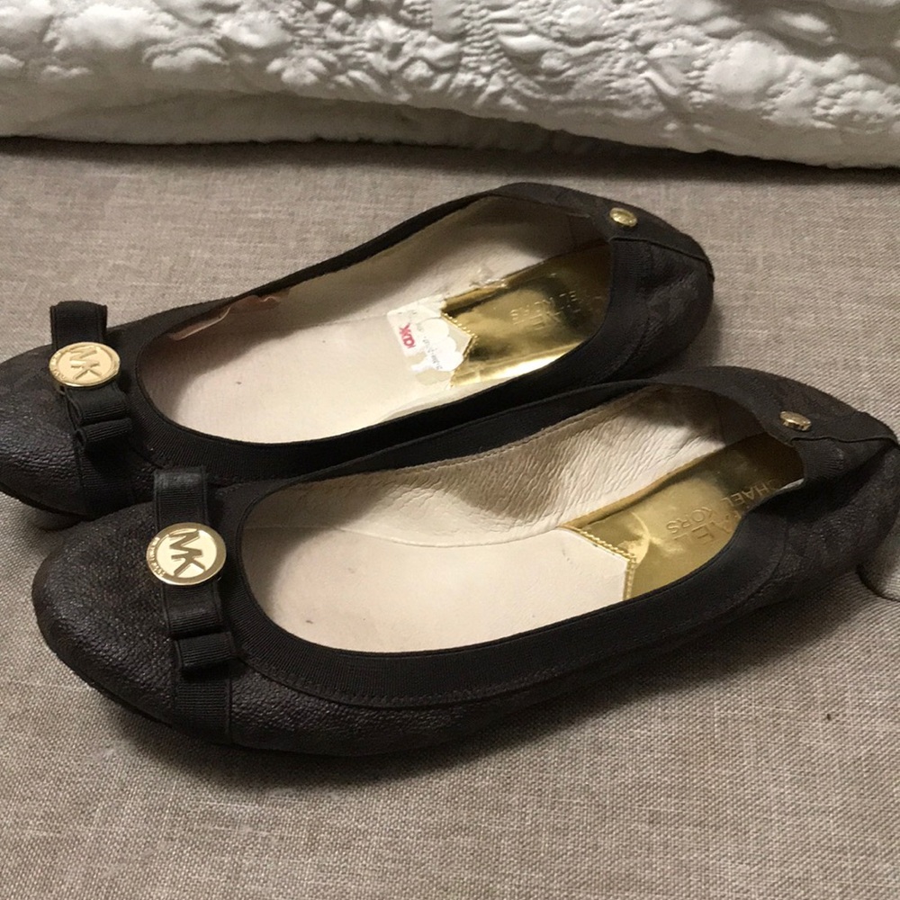 Michael Kors Flat - Picture 2 of 3
